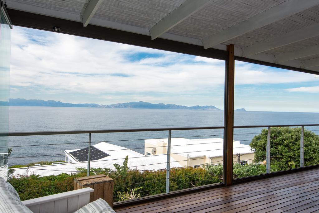 Quarterdeck Holiday Apartment เคปทาวน์ ภายนอก รูปภาพ