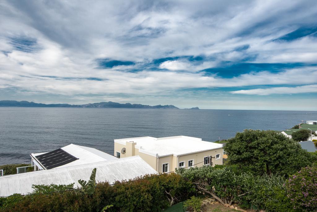 Quarterdeck Holiday Apartment เคปทาวน์ ภายนอก รูปภาพ