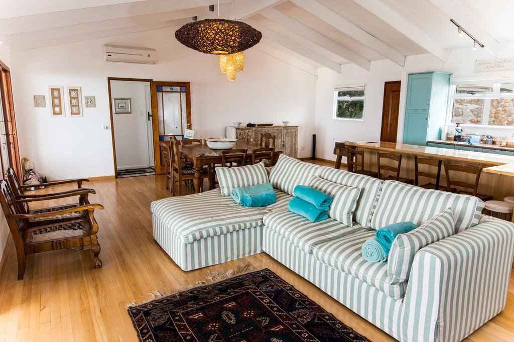 Quarterdeck Holiday Apartment เคปทาวน์ ภายนอก รูปภาพ